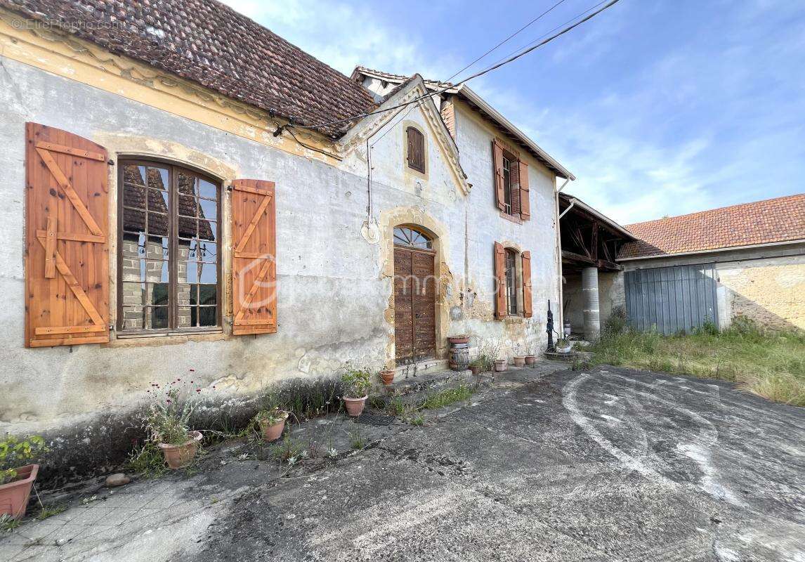 Maison à BENTAYOU-SEREE