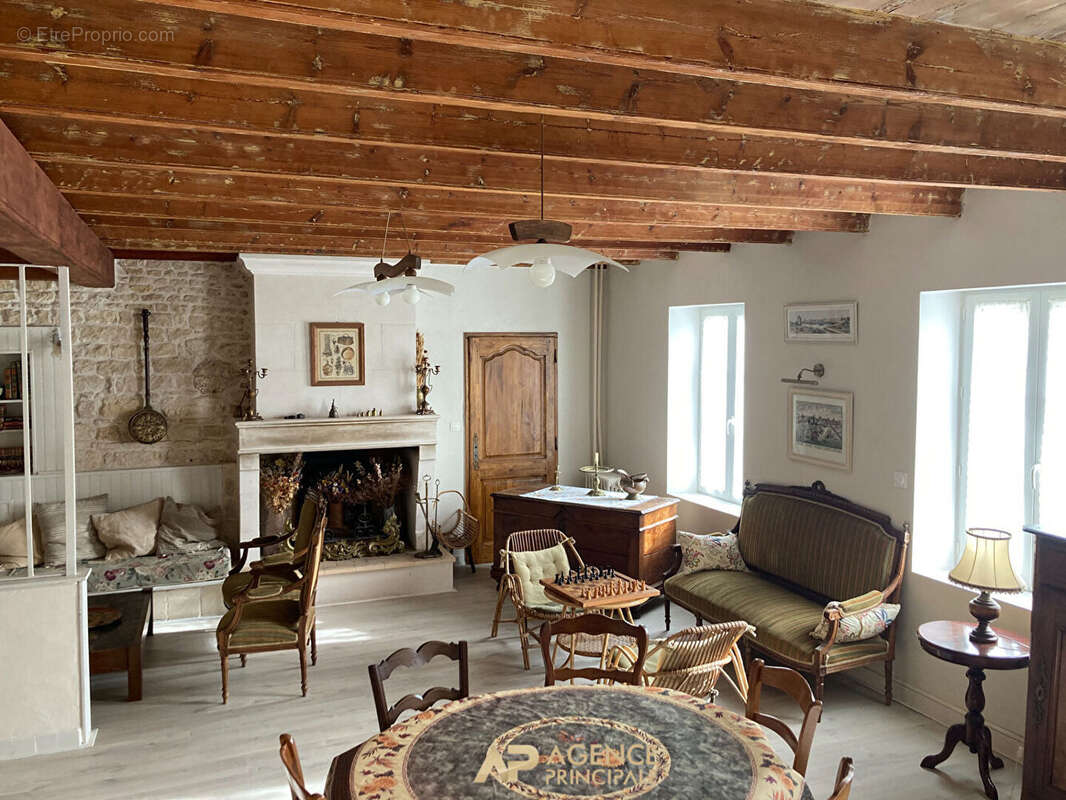 Maison à LE THOU