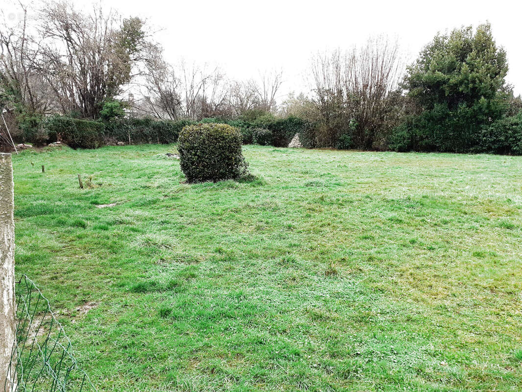 Maison à SAINT-HILAIRE-LES-PLACES