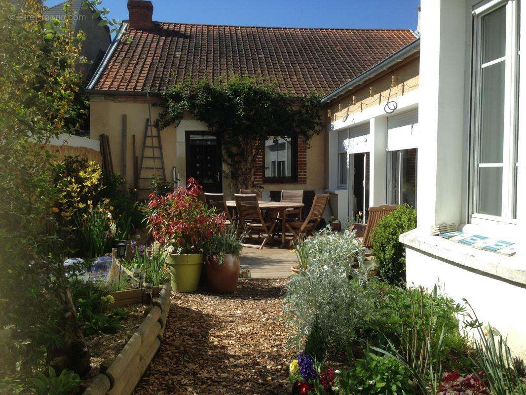Maison à COSNE-COURS-SUR-LOIRE