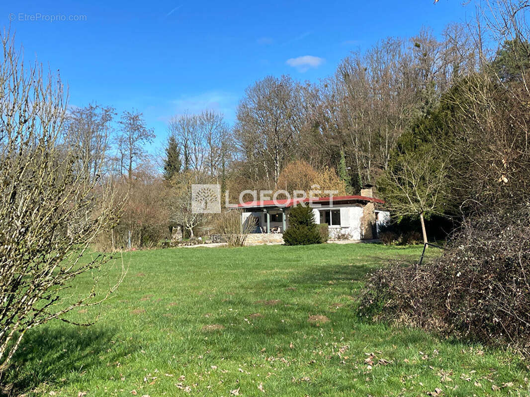 Maison à LONS-LE-SAUNIER