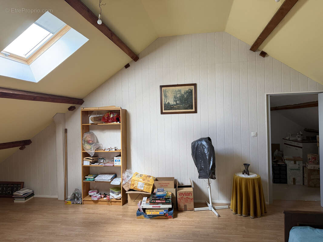 Maison à NEUVIC-ENTIER