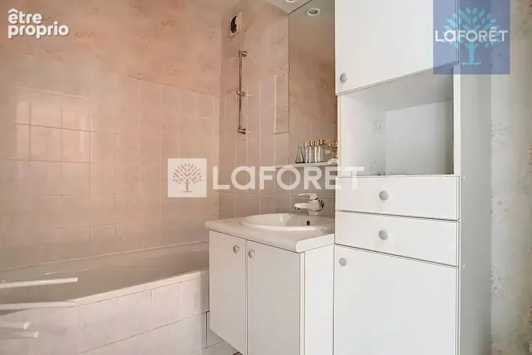 Rennes Saint-Hélier - Type  3  - 67.59 m² - photo 6