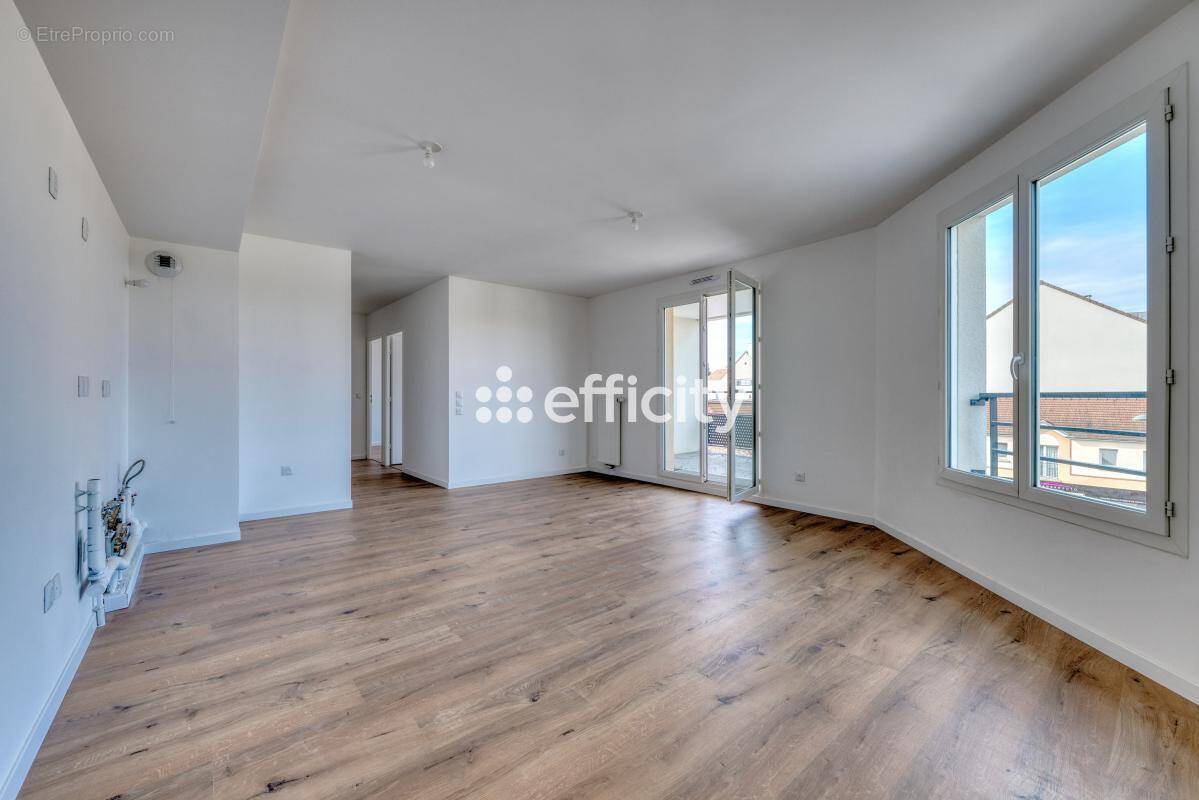 Appartement à BROU-SUR-CHANTEREINE