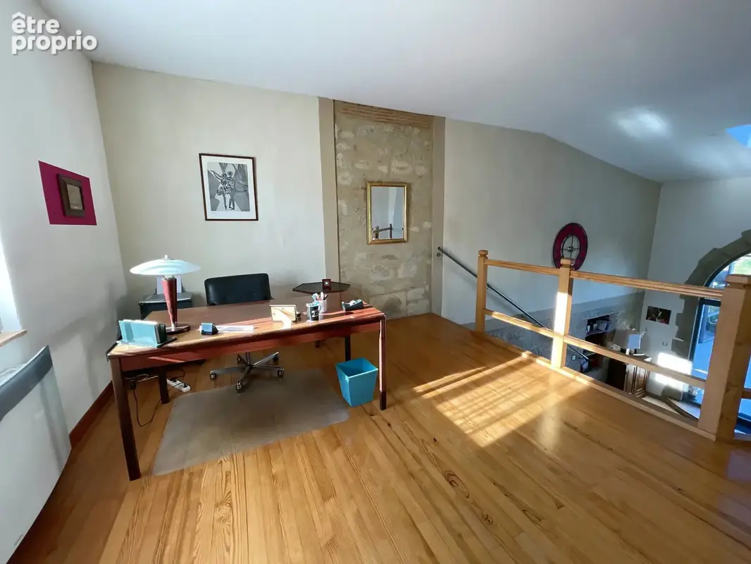 MARCIAC   Rare en cœur de ville ! Superbe maison de caractère de plus de 180 m2 avec jardin et dépendances - photo 8