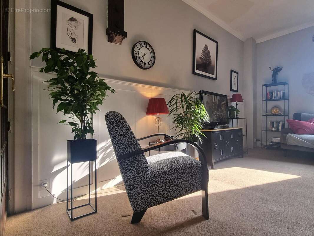 Photo 2 - Maison à BUGEAT