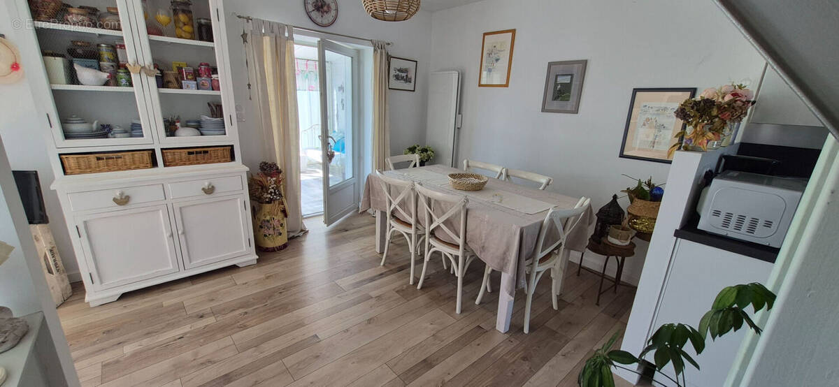Maison à LE RELECQ-KERHUON
