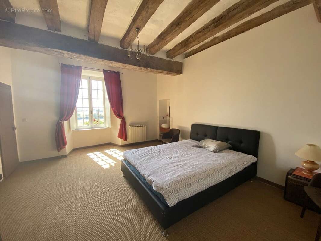 Maison à SAINTE-SUZANNE