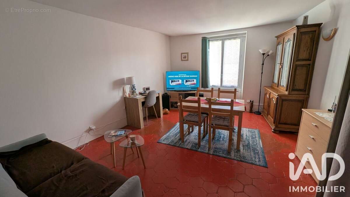 Appartement 37 m² à Arpajon  - photo 2