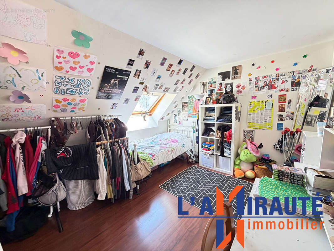 Appartement à SARTROUVILLE