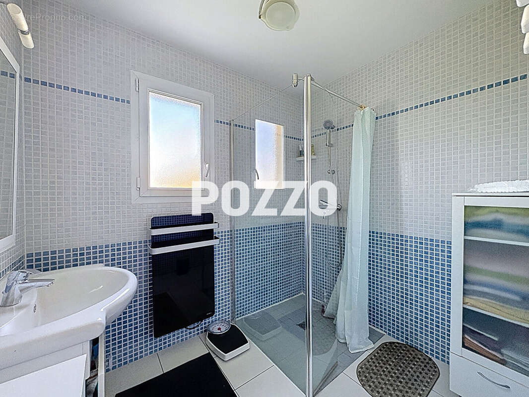 Maison à LINGREVILLE