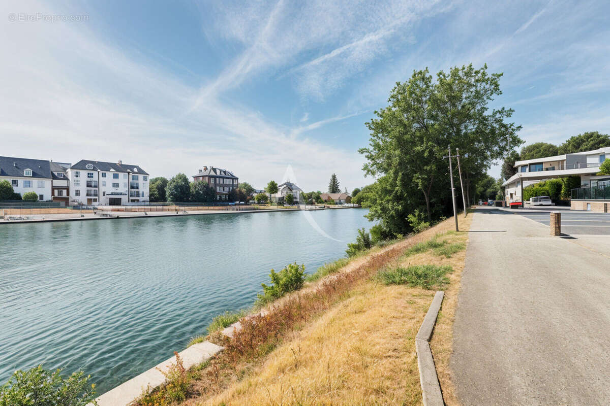 Studio en bord de marne de 33m2 - photo 2
