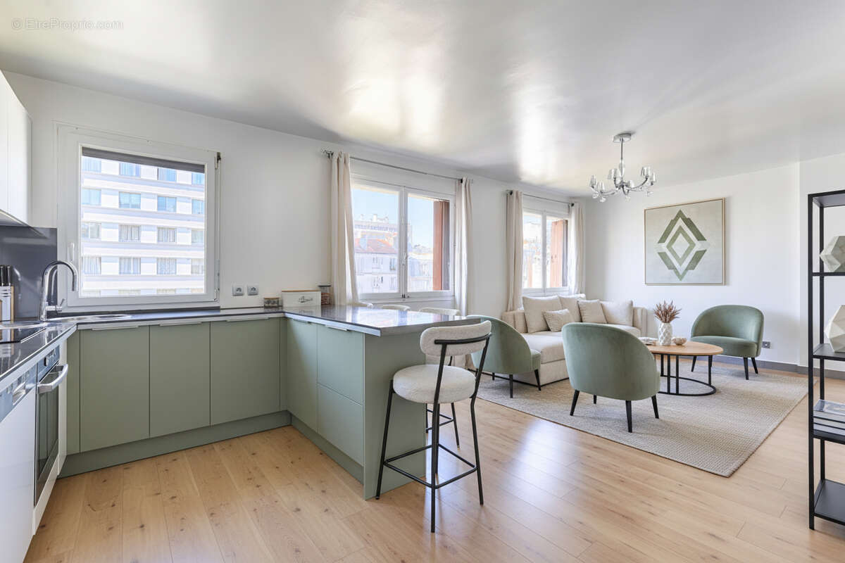 Appartement à PARIS-11E