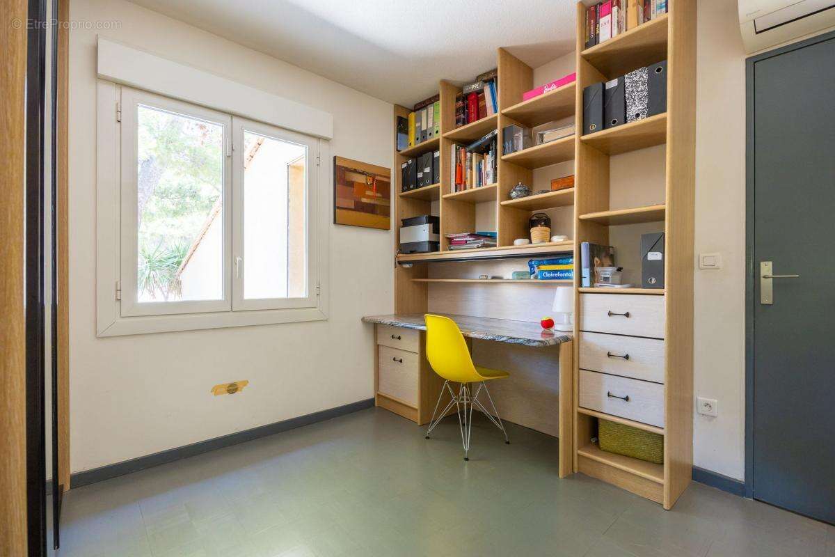 Maison à ROQUEFORT-LA-BEDOULE