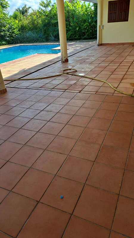 Maison à REMIRE-MONTJOLY