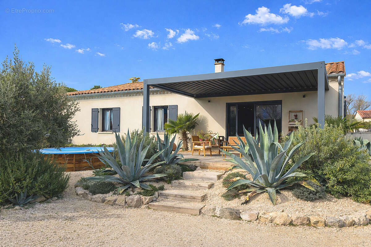 Maison à SAINT-PAUL-TROIS-CHATEAUX