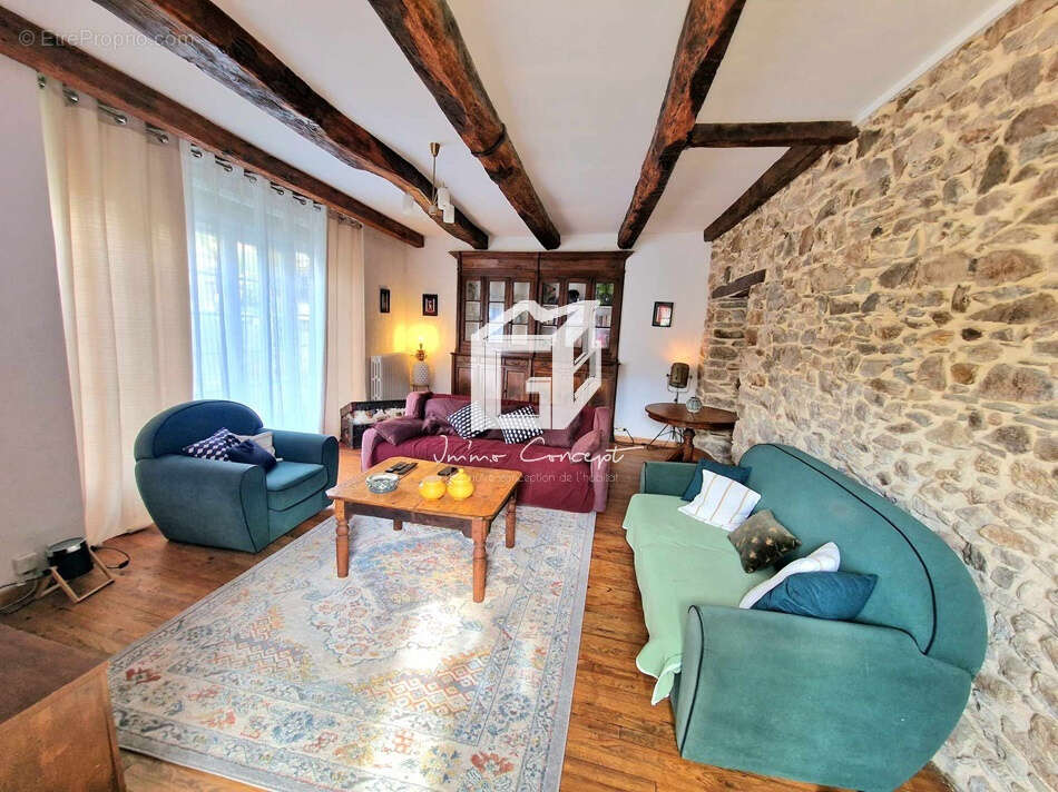 Maison à SALMIECH