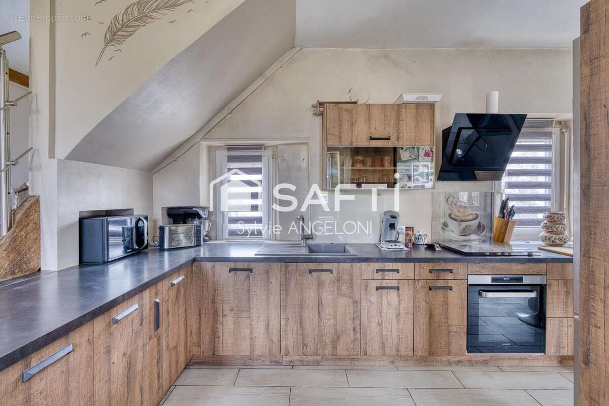Photo 2 - Maison à LA BATIE-MONTGASCON
