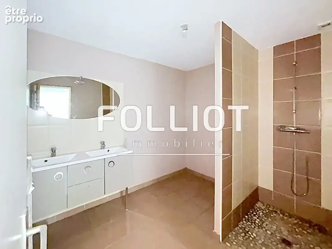 A vendre Maison en bon état avec vie de plain-pied et grand terrain - photo 7
