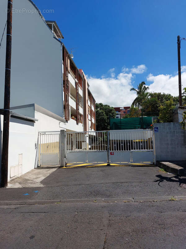 Appartement à SAINT-DENIS