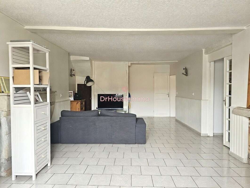 Commerce 165 m² à Saint-Savin  - photo 8