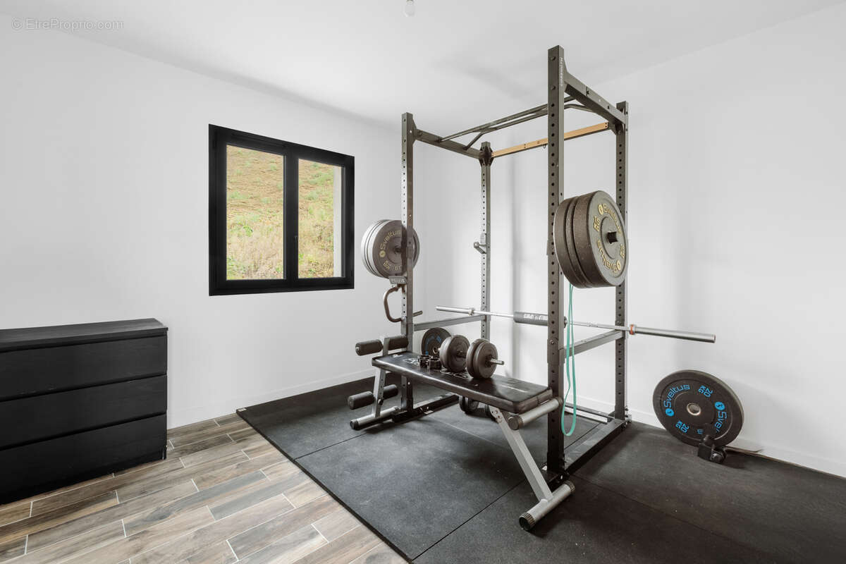 Maison à SAINT-CLAR-DE-RIVIERE