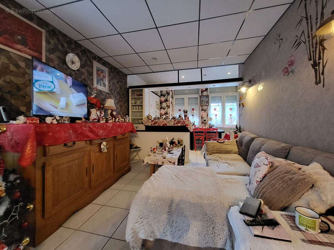 Appartement à AVRICOURT