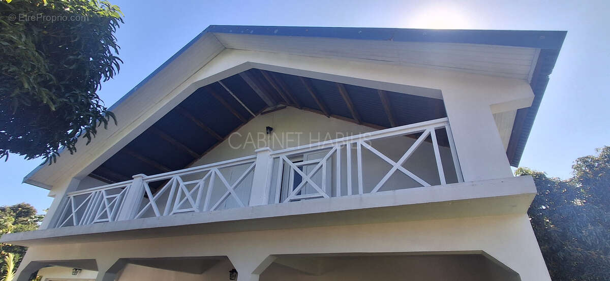 A vendre - un ensemble immobilier de 229.03 m2 environ - saint-philippe- 254 400 € - photo 4