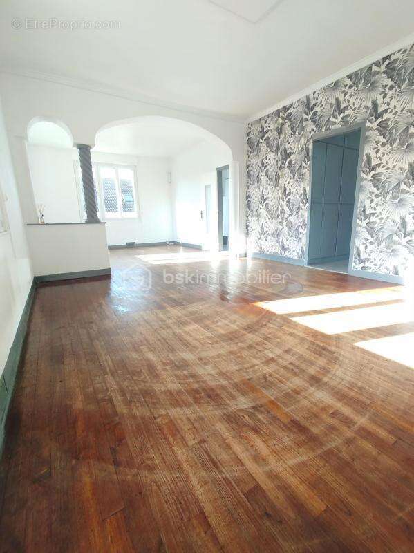 Maison à DAMMARIE-LES-LYS