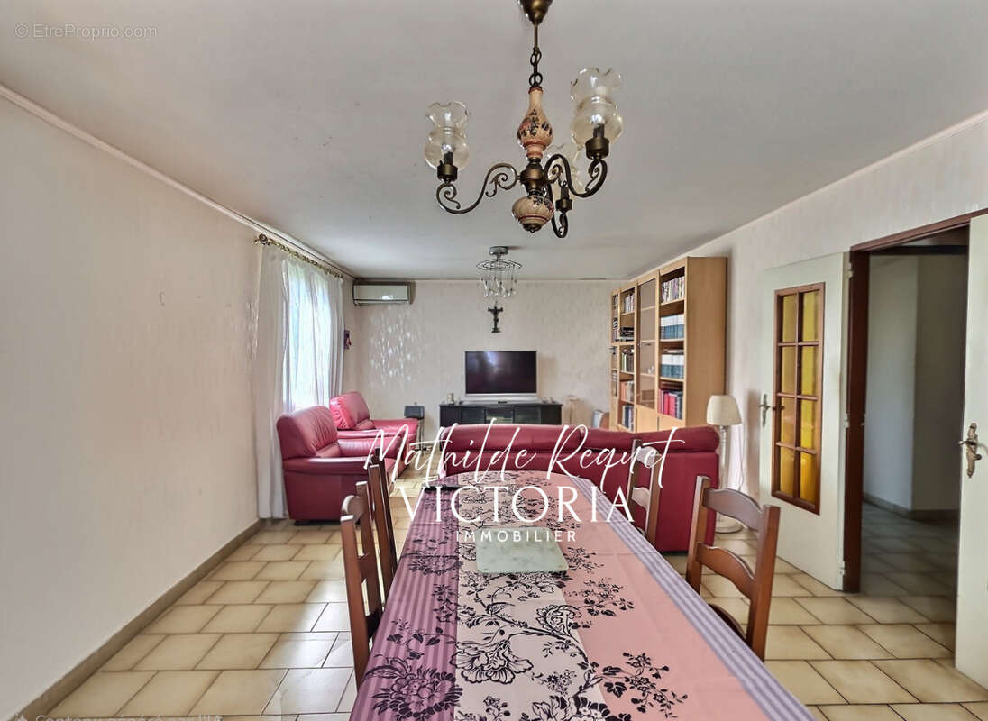 Maison à BORMES-LES-MIMOSAS