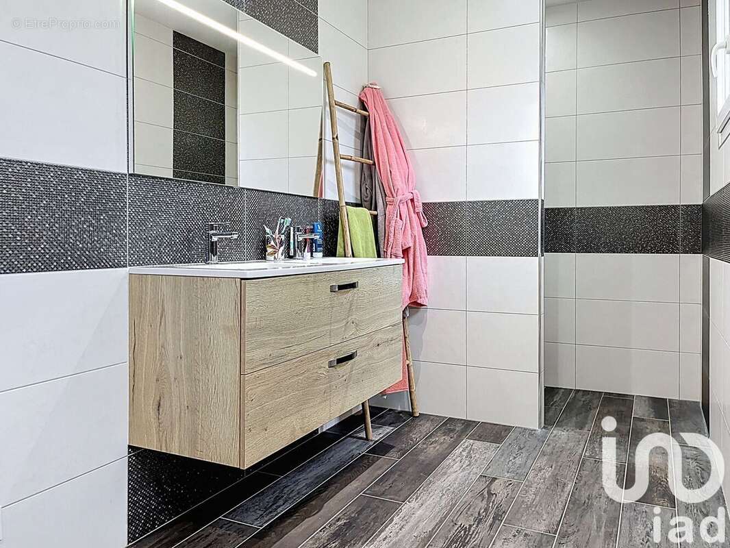 Photo 6 - Maison à CHATELLERAULT