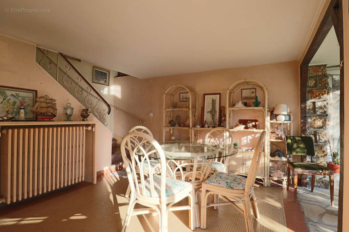 Maison à LES PAVILLONS-SOUS-BOIS