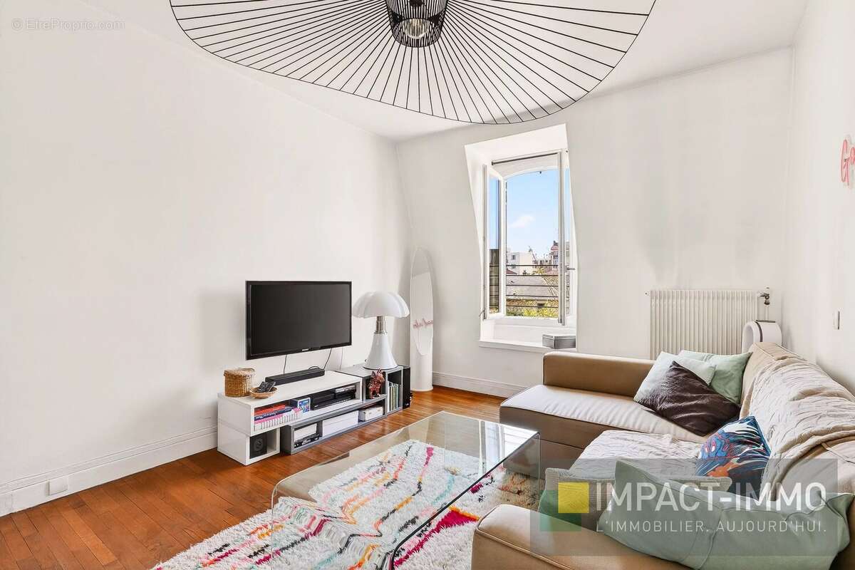 Appartement à BOIS-COLOMBES