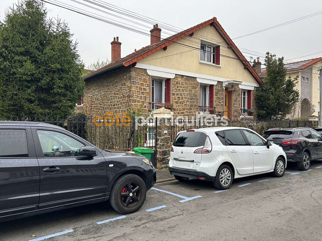 Maison à VILLENEUVE-LE-ROI