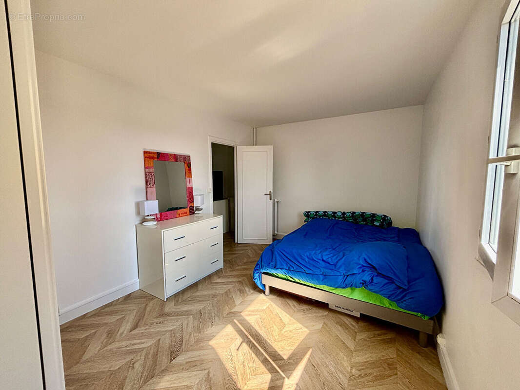 Appartement à SARTROUVILLE