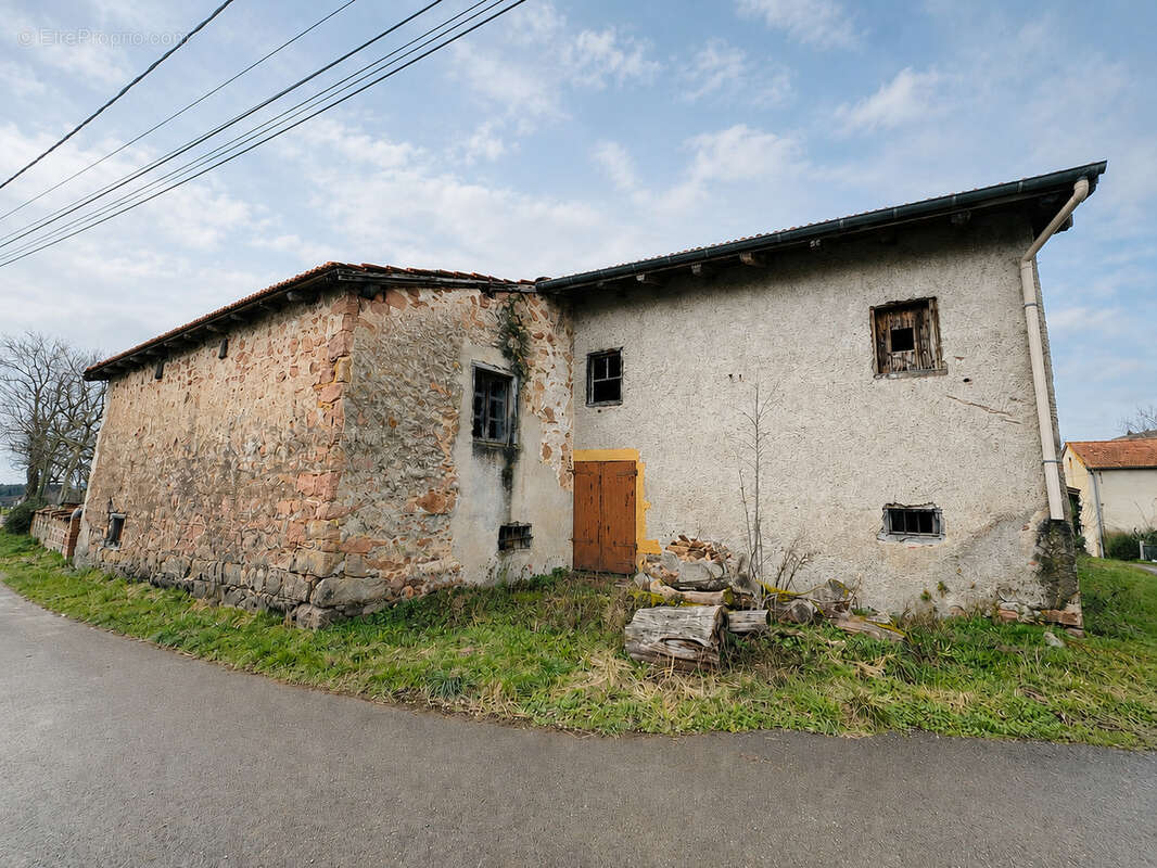 Maison à SAINT-VICTOR-SUR-RHINS
