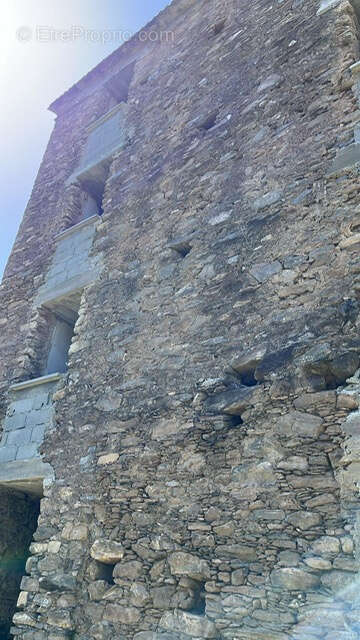 Maison à SANTA-REPARATA-DI-MORIANI