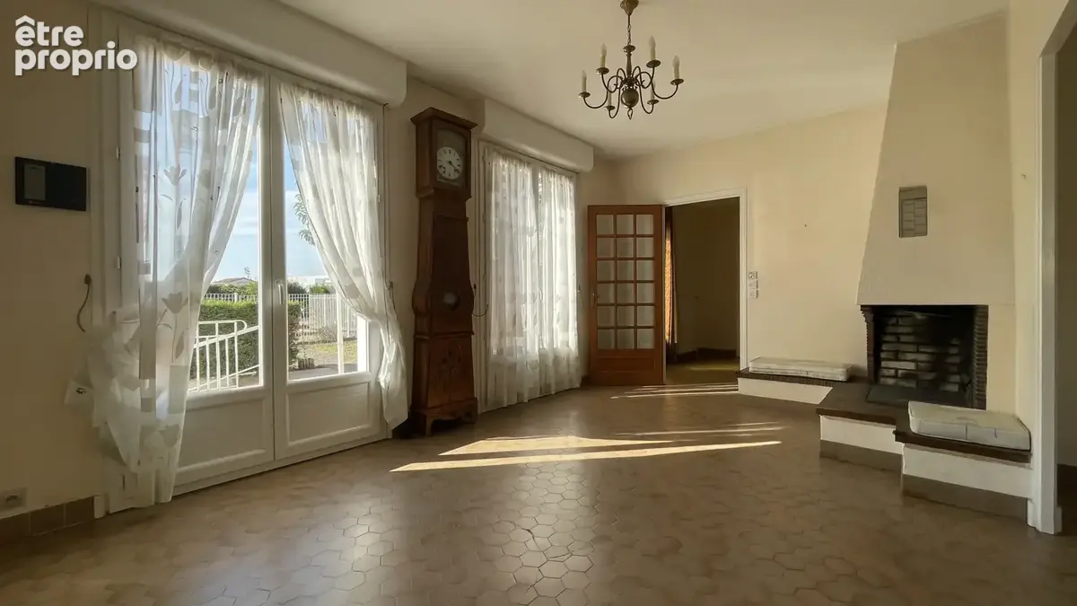 Maison familiale   150 m2   5 chambres   Terrain de plus de 1 000 m2 - photo 5