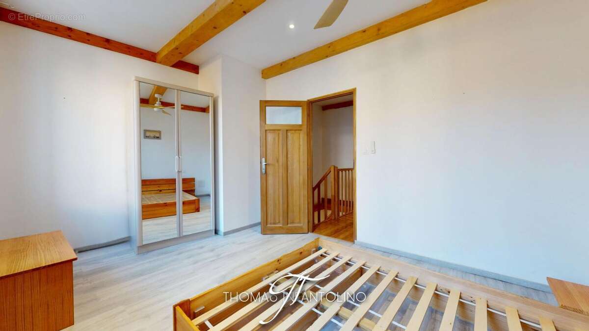 En exclusivite - 4 chambres - 2 salles d'eau - 2 wc - cour interieure  - renovation complète - photo 18