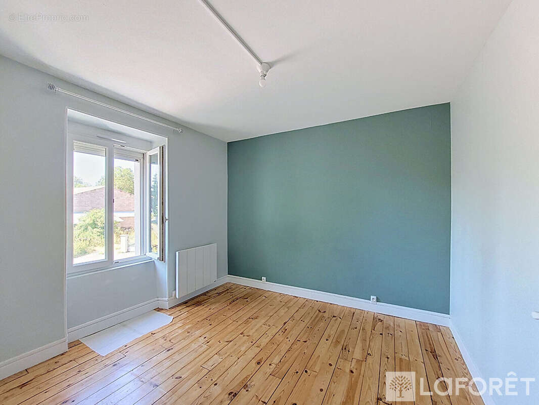 Maison de ville au coeur de Costaros ? Idéal premier achat ou investissement à fort potentiel ! - photo 4