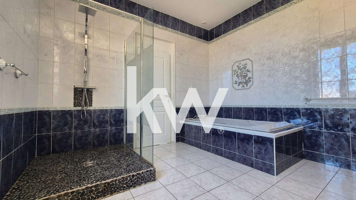 Appartement 134 m² à Saint-Chamond  - photo 5