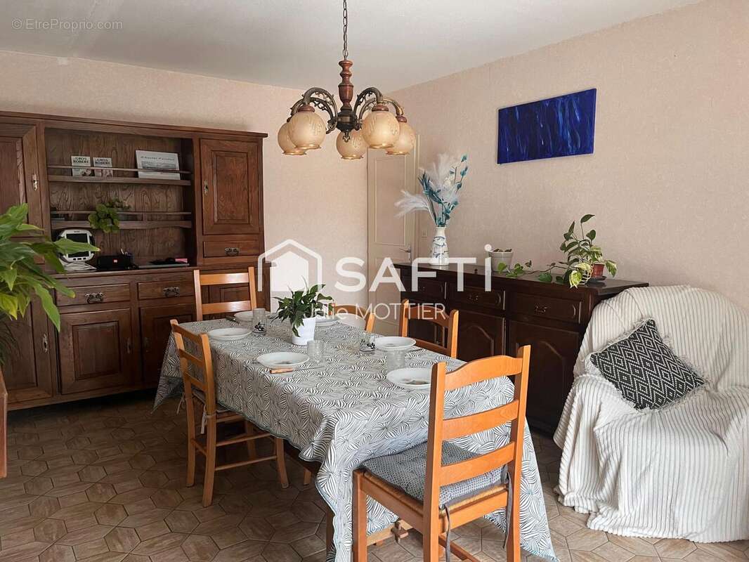 Photo 2 - Maison à LA FLOTTE