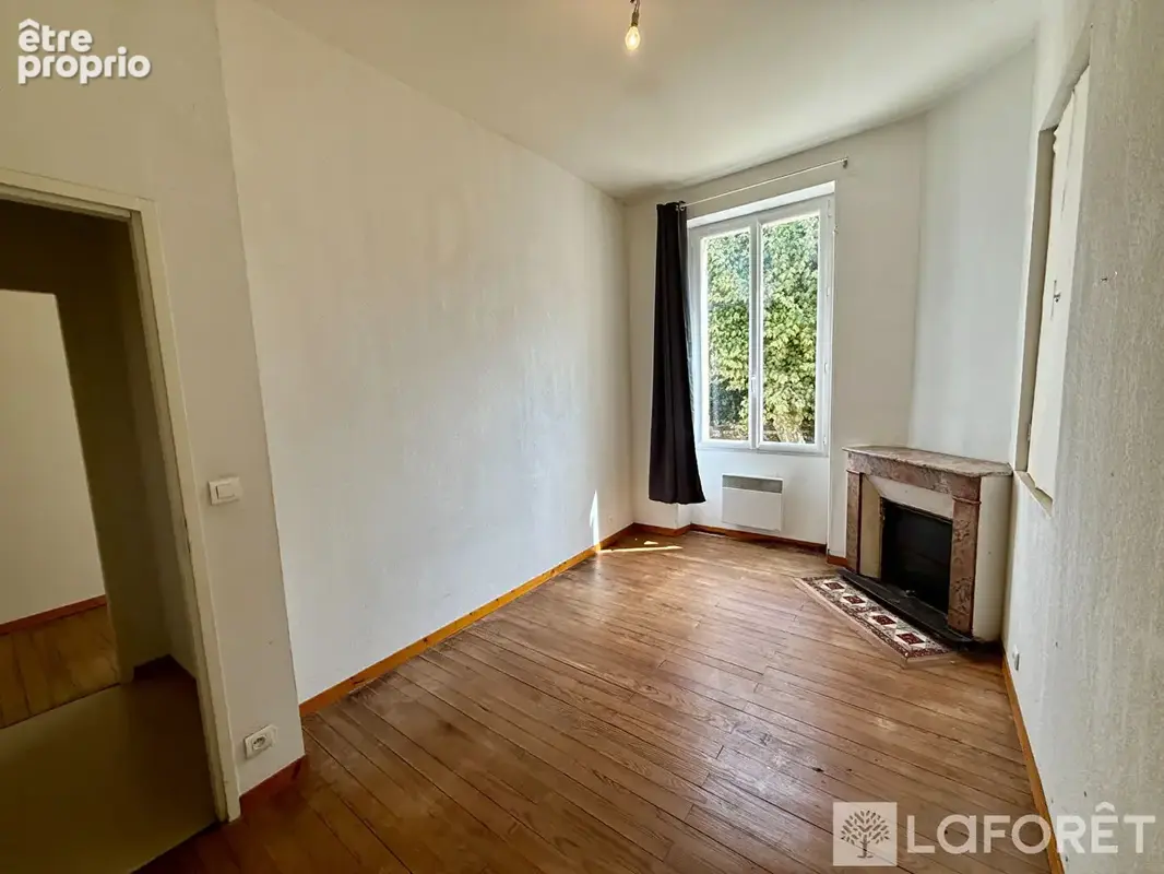 Appartement T3 en duplex avec cour et parking - photo 6