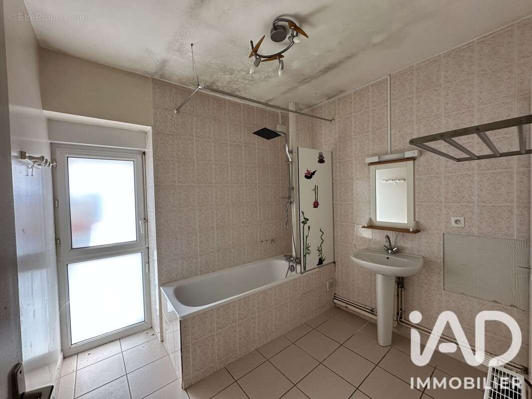 Maison 99 m² à Cahors  - photo 9