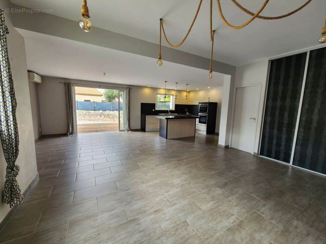 Maison à FRONTIGNAN