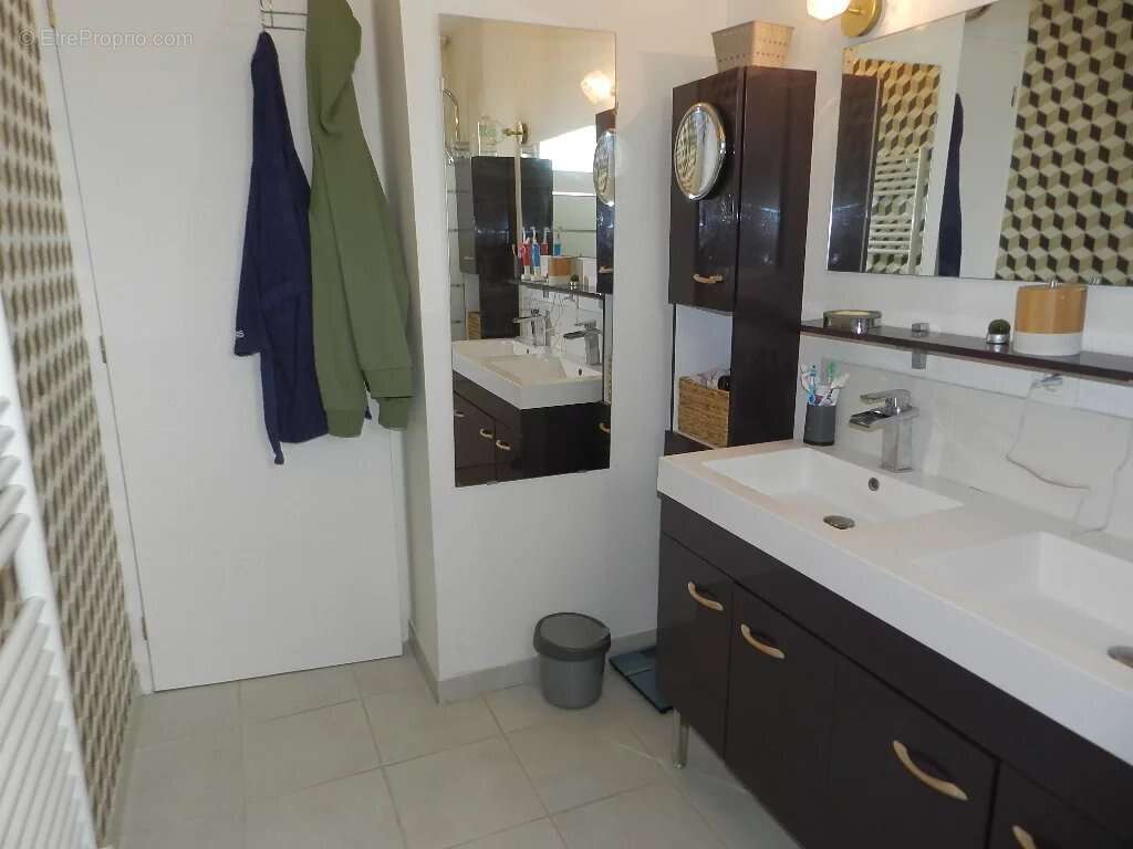 Maison à SAINT-PIERRE-SUR-DIVES