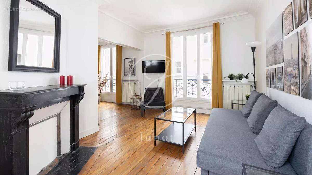 Appartement à PARIS-15E