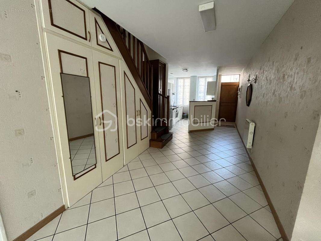 Maison à LA CHARITE-SUR-LOIRE