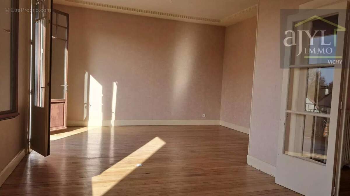 Appartement à VICHY