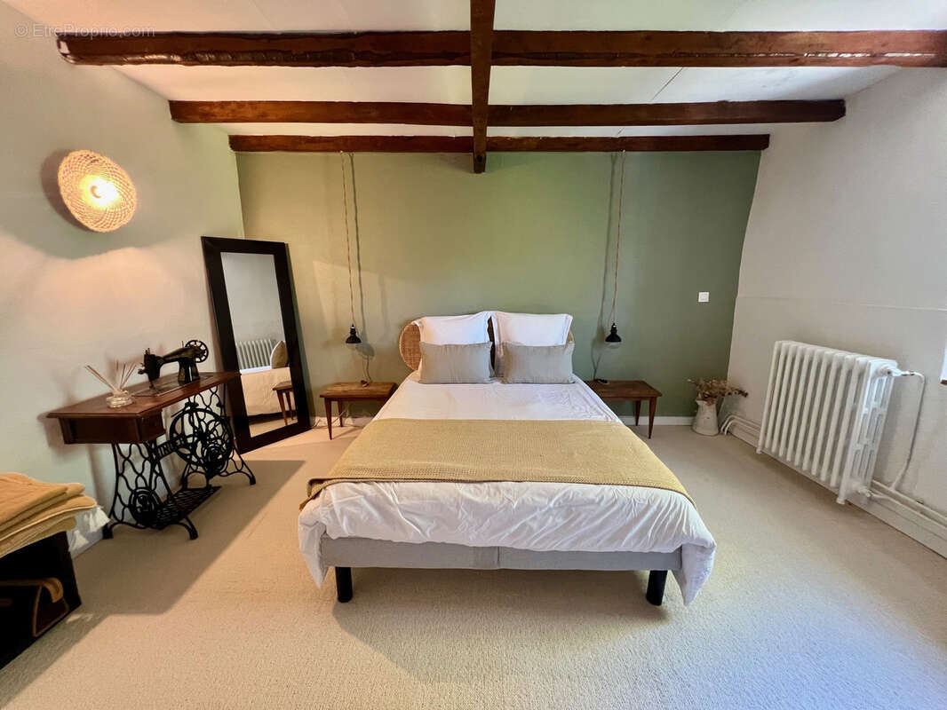 Maison à BEAUTEVILLE